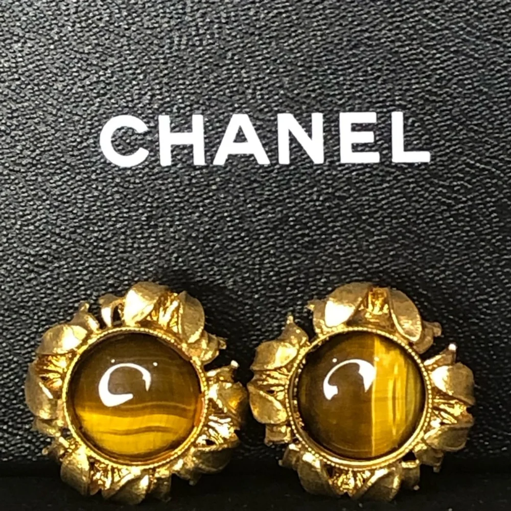 CHANEL 24k Gold Plated Tiger’s Eye Cabochon Clip On Earrings with Box
